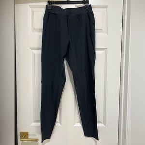 EUC Mens Lululemon In Mind Pant
